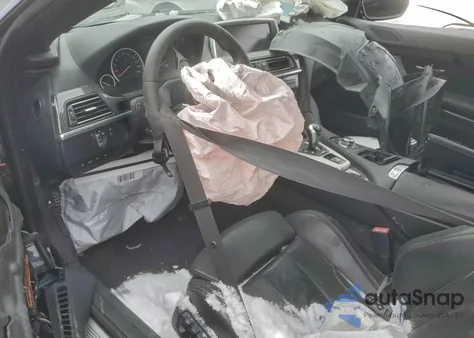 2013 BMW M6 z USA, uszkodzony, nr VIN WBSLZ9C59DDZ78115